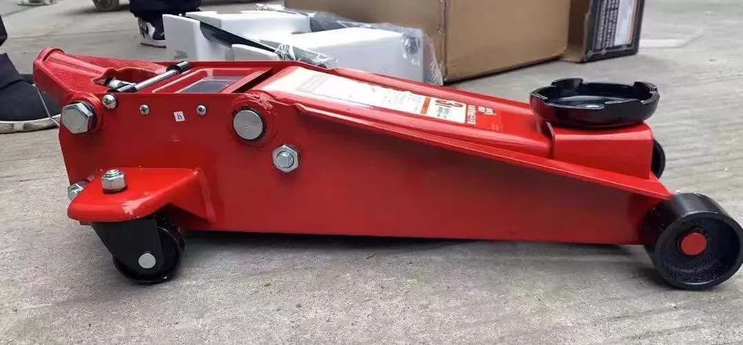 Kích cá sấu 2 tấn