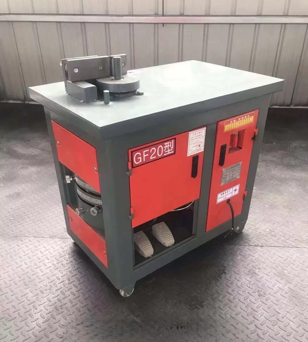 Máy bẻ đai sắt thép GF20 sẵn hàng giá tốt