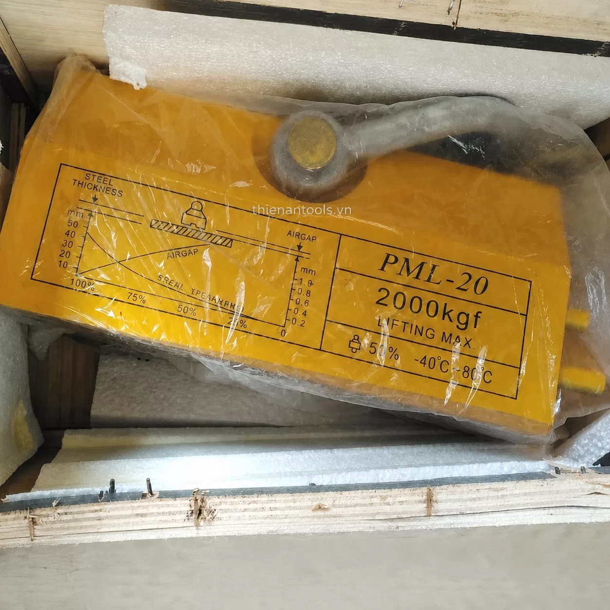 Nam châm nâng hàng tay gạt 2000kg PML-20