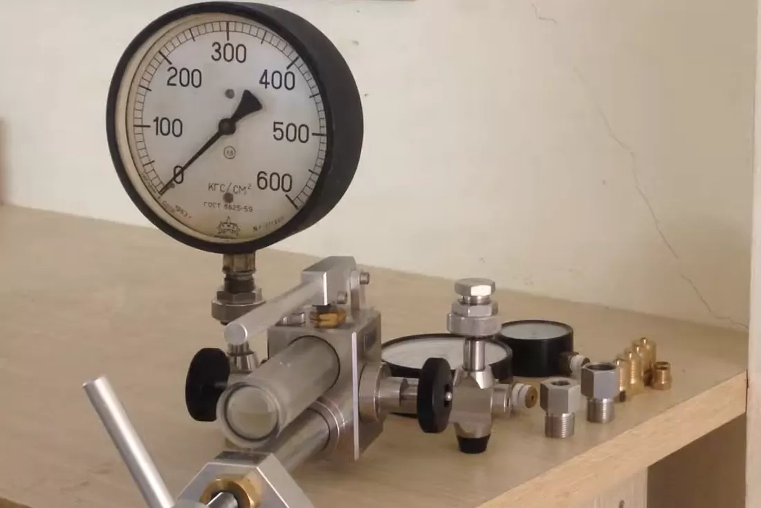 700 bar bằng bao nhiêu MPa?
