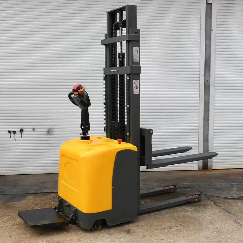 Xe nâng điện đứng lái 2Tx4.5m