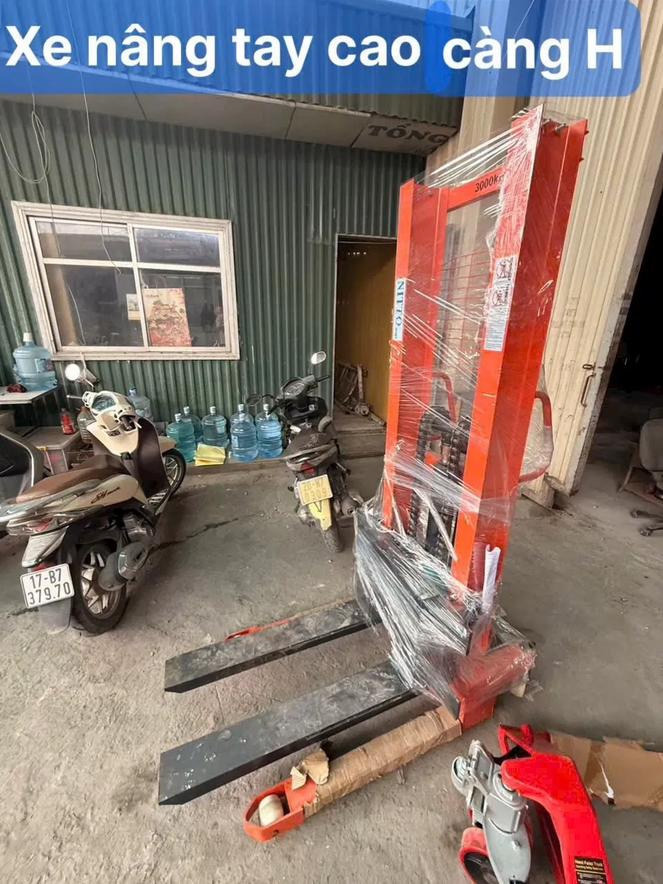 Xe nâng tay cao càng H 3Tx1.6m